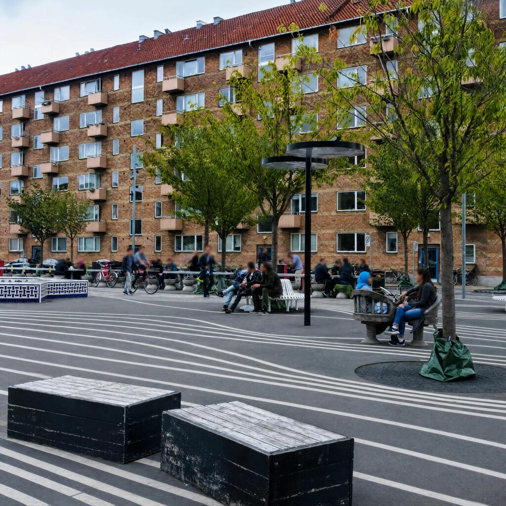 Illustration aménagement urbain apaisé, design piéton graphique, mobilier urbain moderne, ville inclusive, Parcours Piéton inspiration